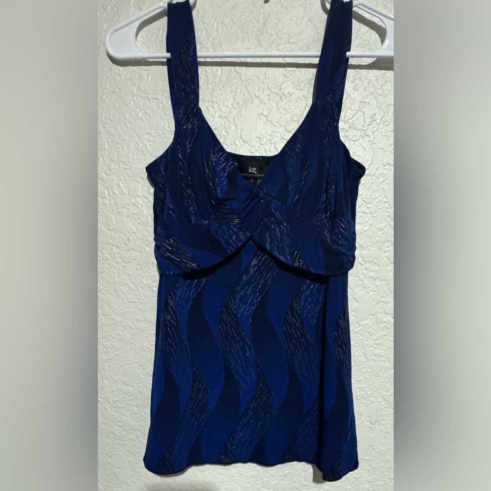 Women’s large dressy blue tank top